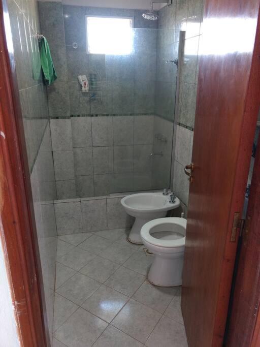 ポサーダスHermoso Departamento Con Vista Al Rio Y Parrillaアパートメント エクステリア 写真