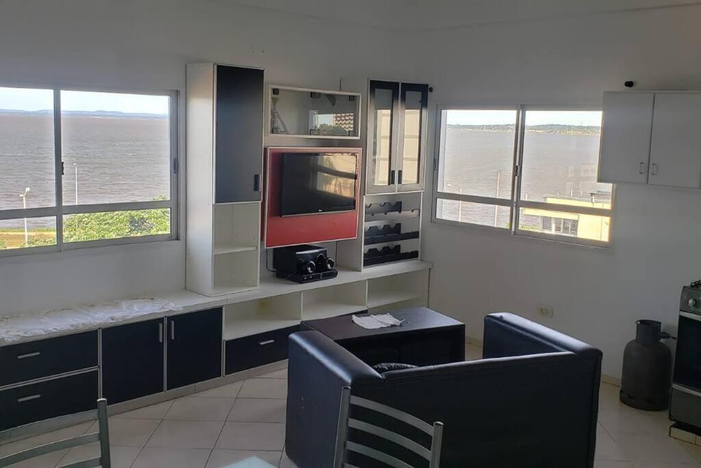 ポサーダスHermoso Departamento Con Vista Al Rio Y Parrillaアパートメント エクステリア 写真